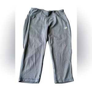 New Balance Dark Gray Thunder Performance Capri Leggings Girl’s size 14